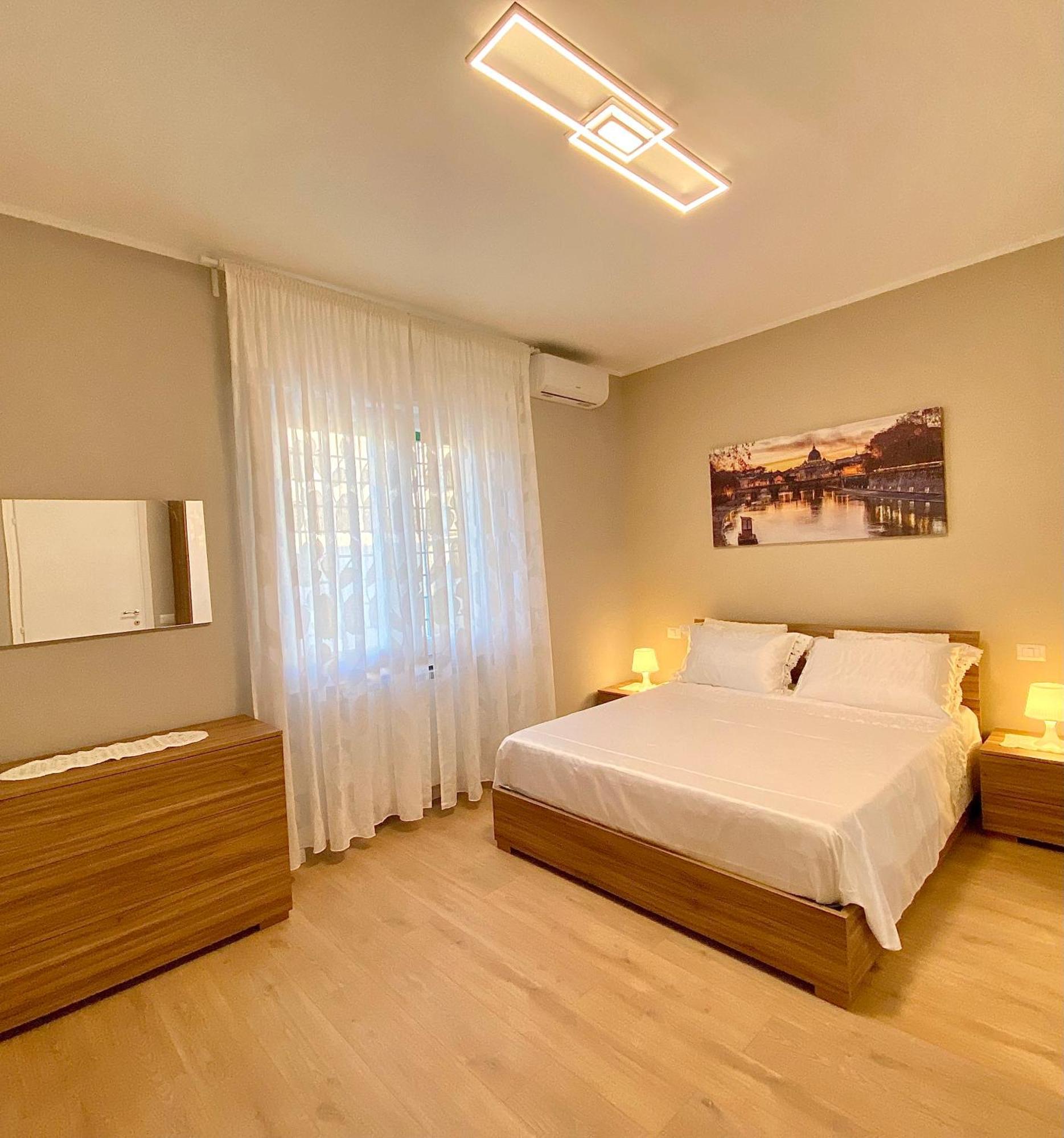 Capuanshome-Intero Appartamento โรม ภายนอก รูปภาพ