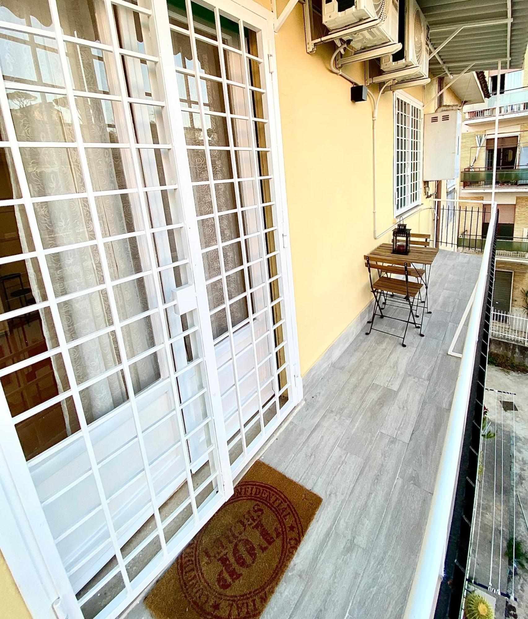 Capuanshome-Intero Appartamento โรม ภายนอก รูปภาพ