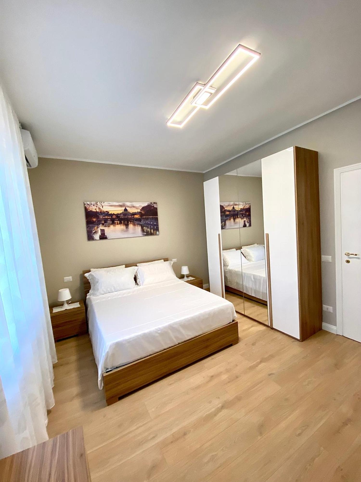 Capuanshome-Intero Appartamento โรม ภายนอก รูปภาพ